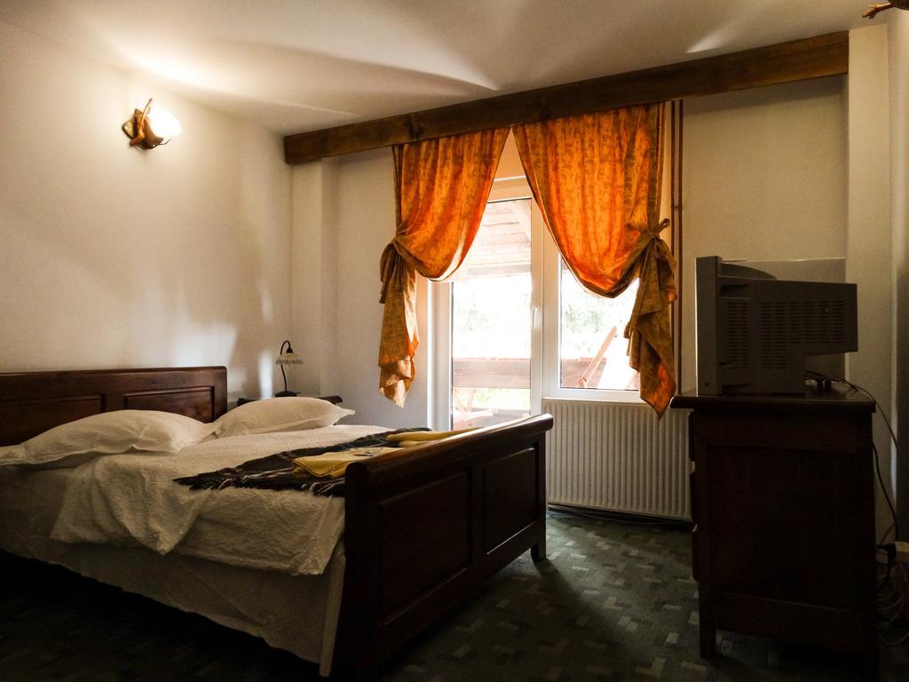 Pensiunea Casa Noastra Arieşeni Buitenkant foto